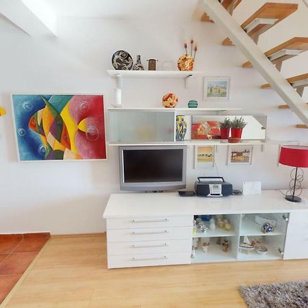 Apartment Potkonjak Povljana Esterno foto