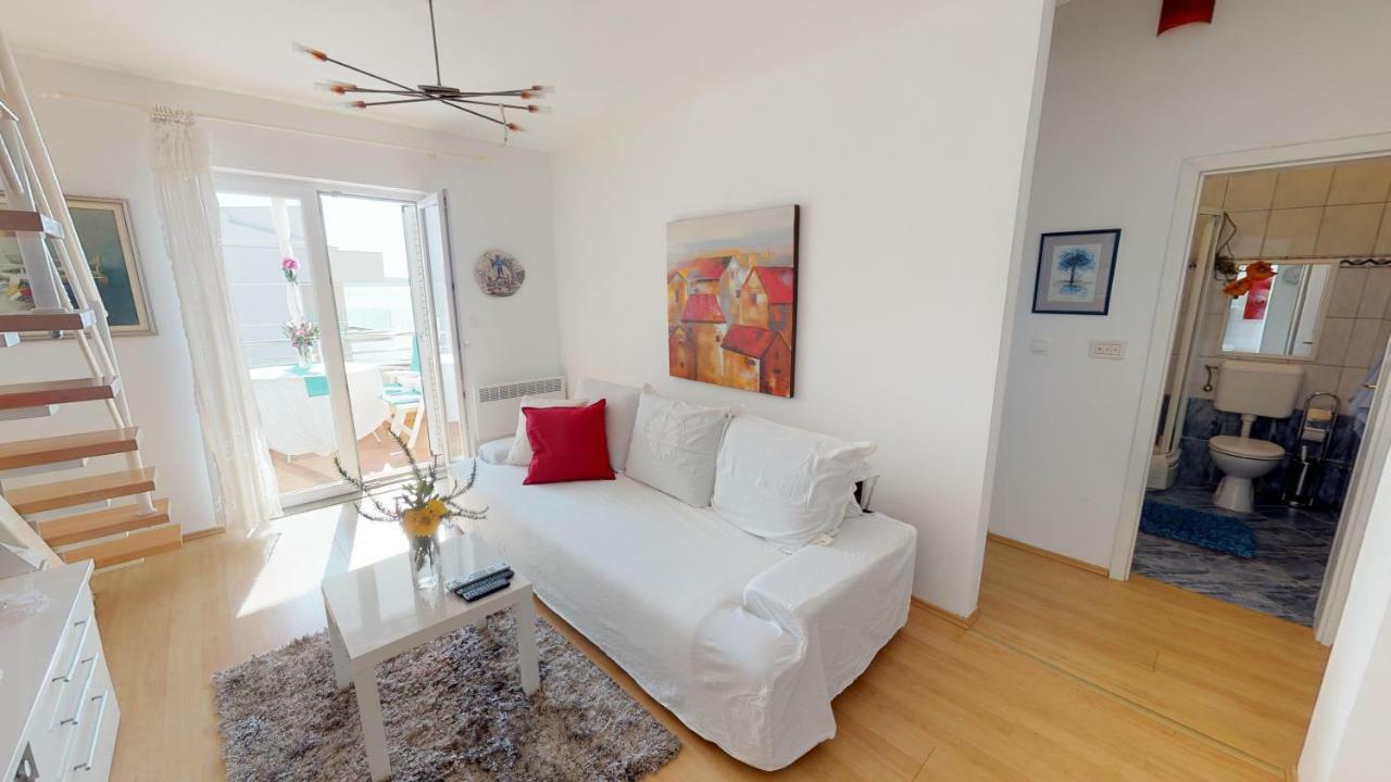 Apartment Potkonjak Povljana Esterno foto