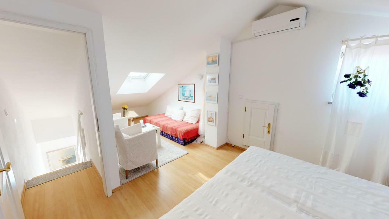 Apartment Potkonjak Povljana Esterno foto